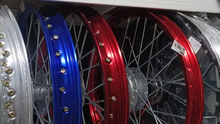 Llantas y gomas para motos