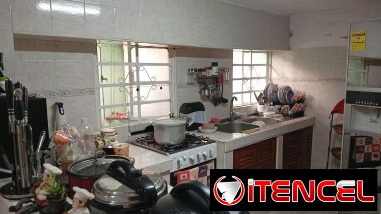 Venta de casa vedado con todp dentro…me ajusto