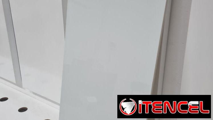 Loza blanca 60×30