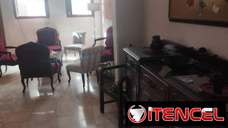 🍽️🚕🗺️ Casa Amplia de 5 Cuartos en el Corazón de La Habana Vieja REF 1305