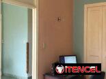 Se vende casa semi independiente, en la Habana Vieja.