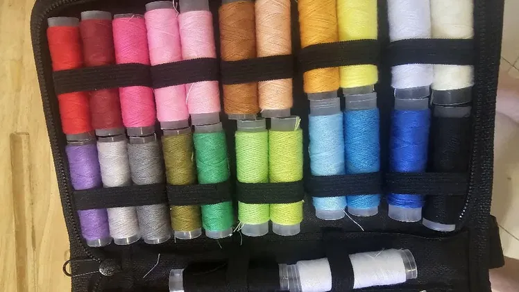 🧵 Kit de Costura Portátil con 24 Hilos + Accesorios – NUEVO