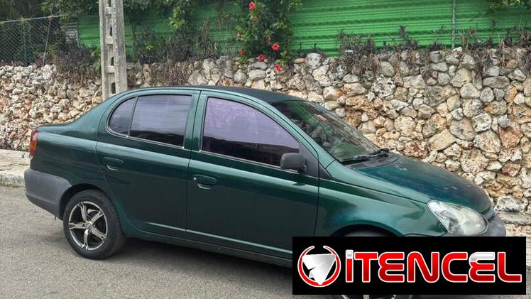 Toyota yaris 2005 sedan