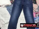 Ropa de venta d garaje
