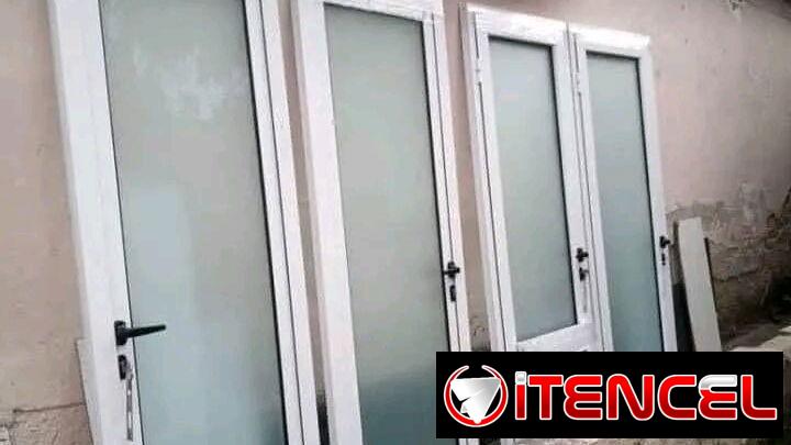 Todo lo k necesitas para su hogar o negocio en aluminio y cristal cualquier información escribir al wasa 59234264