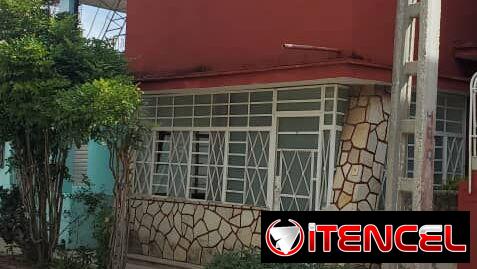 Una Propiedad con dos casas independiente
