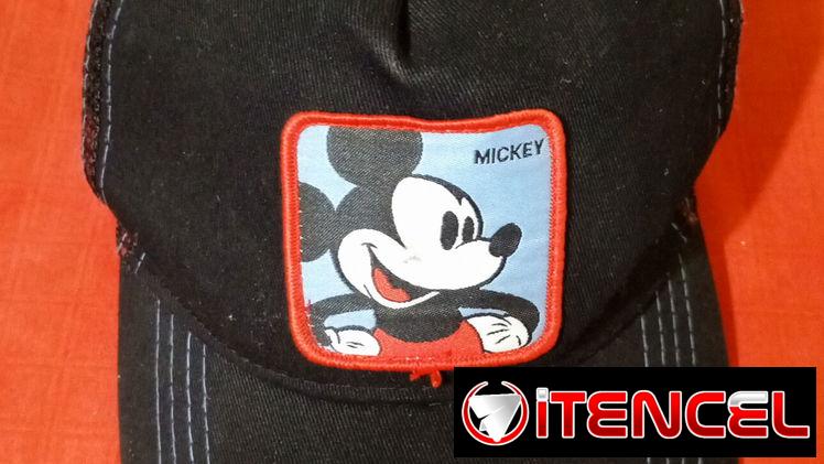 Gorras lindas d Mickey Mouse y más.