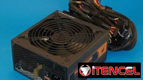 Ganga-Vendo fuente corsair tx750 en 20usd,,,hay que repararla