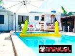 Renta de casa en la playa con piscina en Guanabo. Alquiler de casa de lujo con piscina en la playa