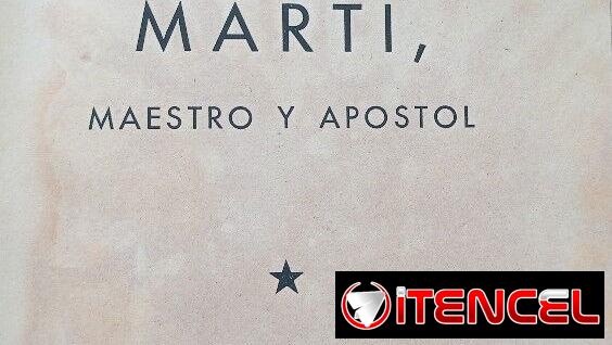 Libro sobre Marti escrito por Manuel Márquez Sterling firmado