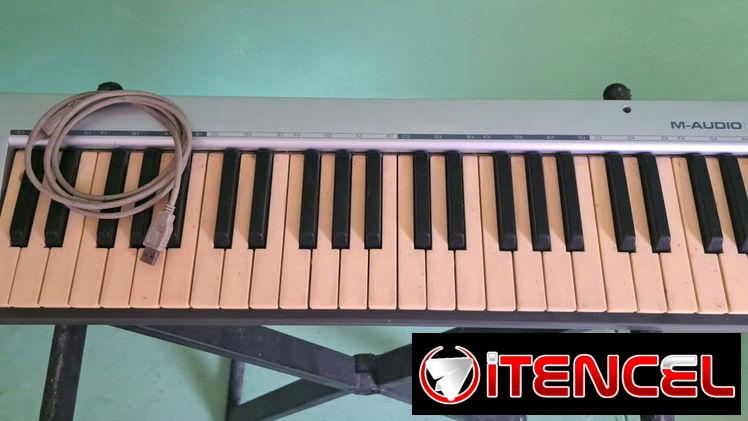 M Audio Key Rig 49 controlador midi usb