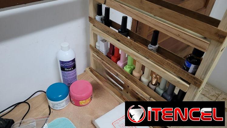 (🟢 precio negociable🟢) VENDO MESA DE UÑAS para empezar negocio
