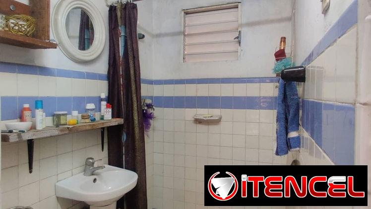 Apartamento en planta baja, ubicado prácticamente en 23 y 12 !!!