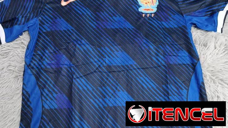 Pulóvers del mundial  España  Tallas L y XL de adulto en 9000cup y Talla 12 de niño en 8000cup