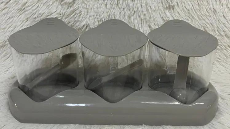 Set de 3 envases para especias con cucharitas en 3200 cup