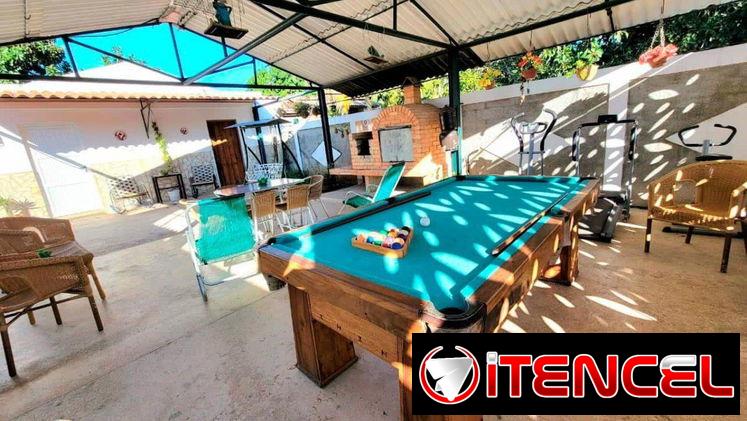 Casa con piscina en Guanabo