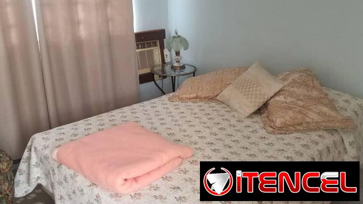 🏡 Apartamento en Planta Alta – Nuevo Vedado