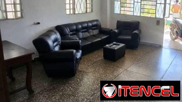 VENTA DE CASA EN AVE 25 MARIANAO
