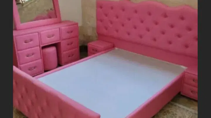 venta de lujosa cama capitoniadas