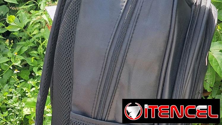 Mochilas grandes y medianas