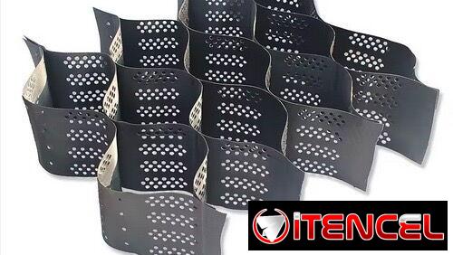 GEOMALLA + TEJIDO GEOTEXTIL, ESPECIALMENTE DISEÑADO PARA REFORZAR PERMANENTEMENTE SU PROPIEDAD, ENTRADA DE CAMINO