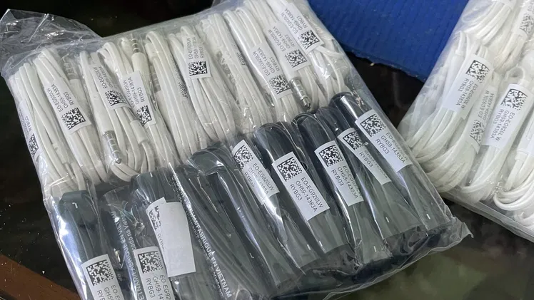 Audífonos manos libres de cables para móviles.