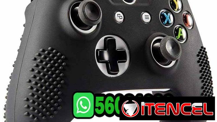 FORROS DE SILICONA ENGOMADOS PARA MANDOS DE PLAYSTATION 4 Y 5, XBOX ONE Y SERIES