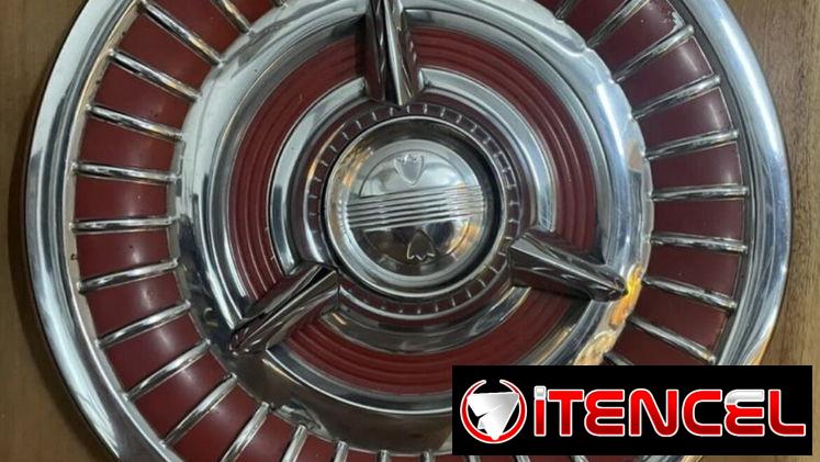 MERCEDES BENZ , SE VENDE TAPA DE LLANTAS ANTIGUA TIPO MERCEDES. PRECIO 70 USD , DECORACIÓN DE AUTOMVILISMO BELLEZA CROMA