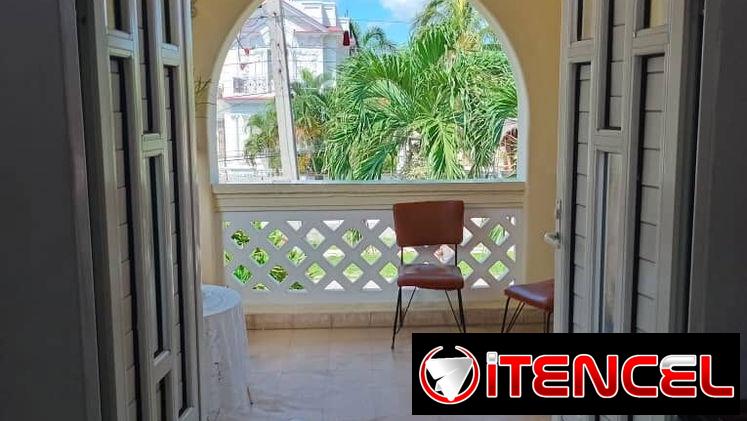 💥 SE VENDE PLANTA ALTA DE UN BIPLANTA EN MIRAMAR, LA HABANA – $100000USD 💥
