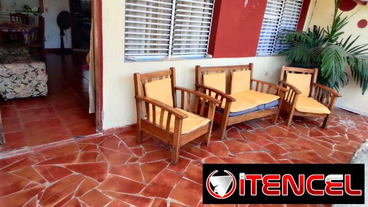 COD.Z 🏡Casa de Renta en Guanabo Centro | 5 Cuartos y Piscina Privada 🌴