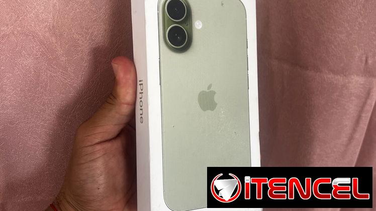 iPhone 17