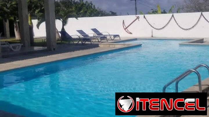 Se renta casa de 5 habitaciones climatizadas,con baño en cada habitación a 500 metros de la playa de Boca Ciega.53880216