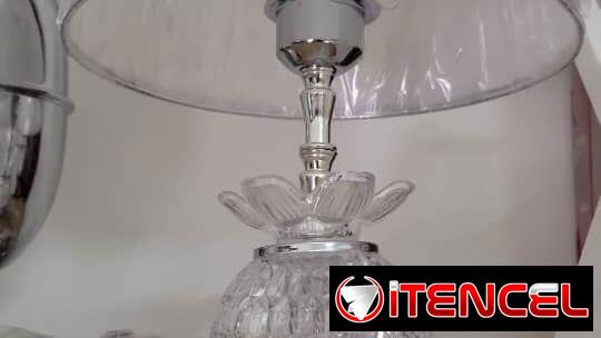 Lámparas para mesita de noche.  Medidas: 50 cm altura