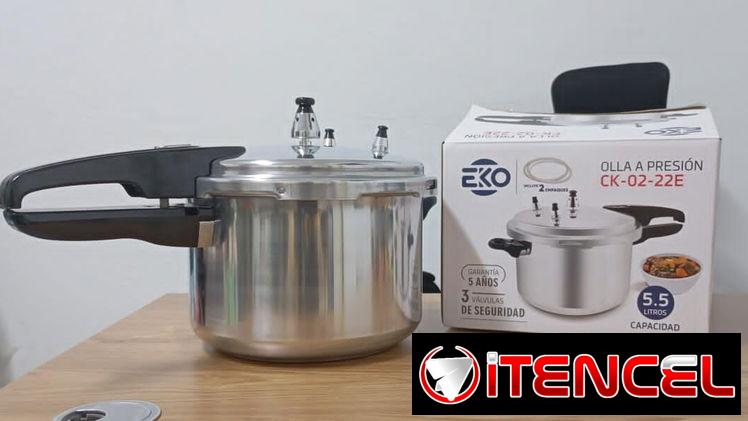 Olla de presión marca EKO de 5.5 L