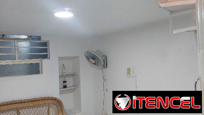 Vendo apto límite con el Vedado