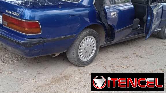 Toyota Cressida año 92,gran motor,gasolina,gran calidad,ventanillas elect,cierre centralizado etc (me ajusto precio)