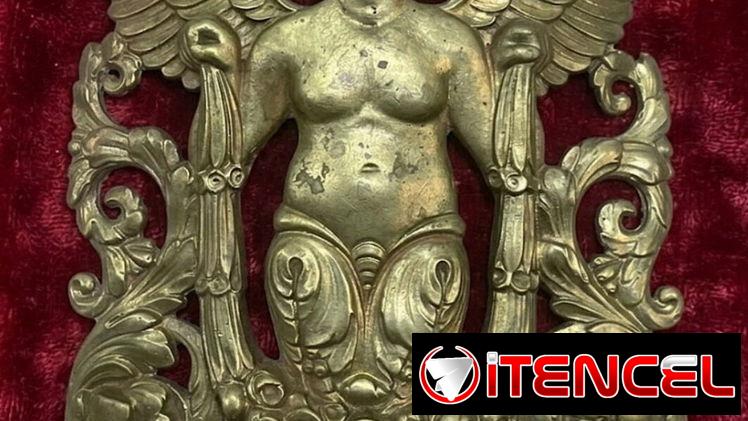 SE VENDE QUERUBÍN DE BRONCE  FRANCÉS PIEZA ANTIGUA, PRECIO 30 USD INTERESADOS 55588362 la HABANA