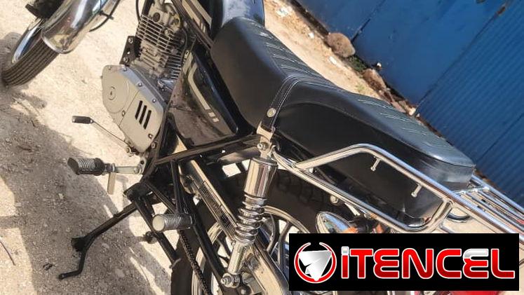 Moto Halcón