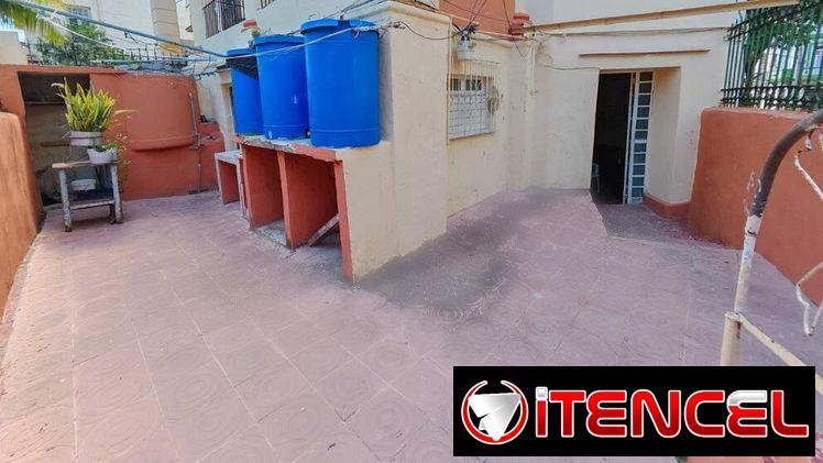 Vedado 27 y N Apto Puerta Calle Con Portal 3/4,Sala-Comedor,2Entradas Indpndtes,Con Algunas Cosas Dentro,Tlf Fijo,””No G