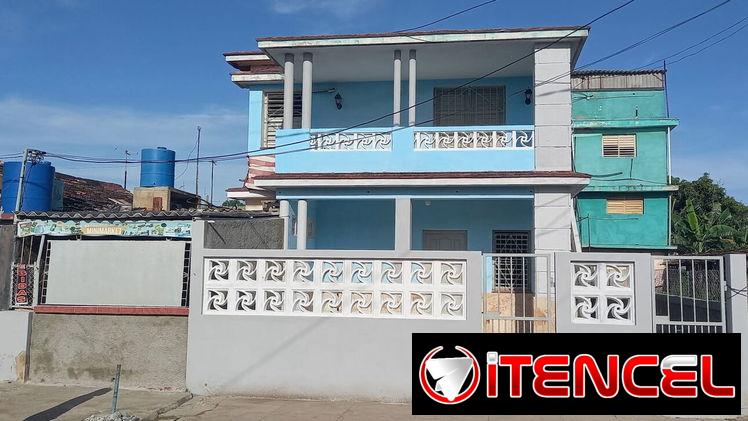 Venta de Biplanta en el vedado cerca del mar