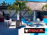 Casa con piscina en Guanabo