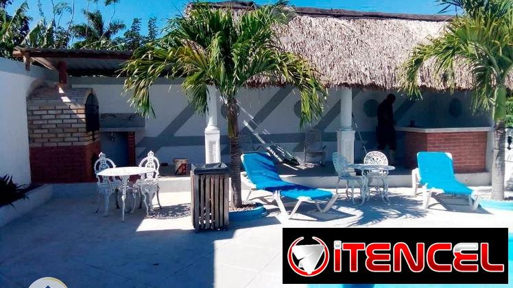 Casa con piscina en Guanabo