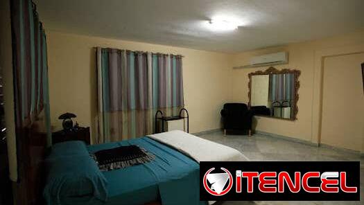 Acogedora casa de renta con piscina grande en Reparto Siboney,  8 habitaciones +53 52463651 ,O