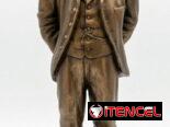 Estatua del centenario de José Martí 33cm de alto artista Manuel Fidalgo
