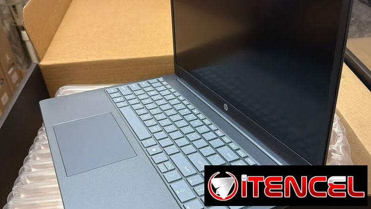 Laptop marca HP 4gb RAM/ 128gb ultra M2
