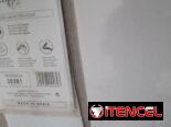 Pañuelo de hombre blanco, bordado con letras “F”, “S” y “J”