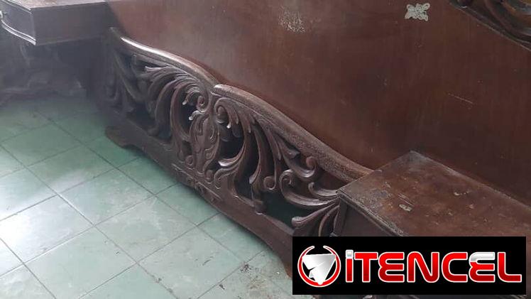 Juego antiguo de estilo para su cuarto