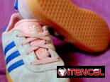 Tenis ADIDAS de cuero rosa para niñas #10, 17.5 cm