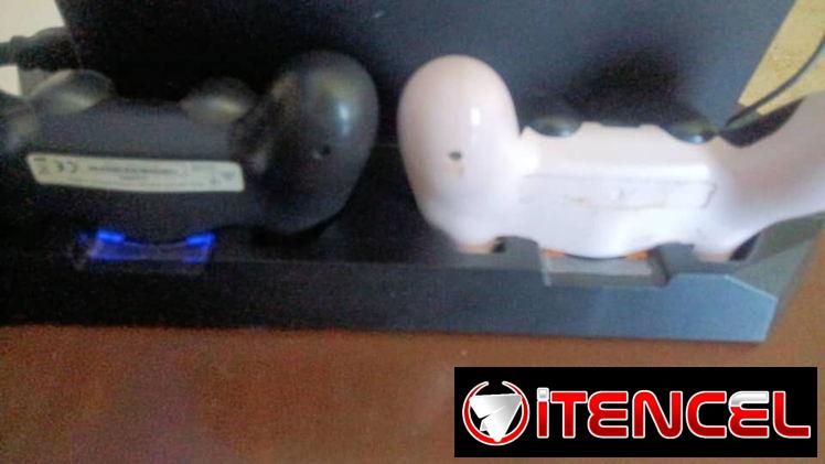 Play Station 4