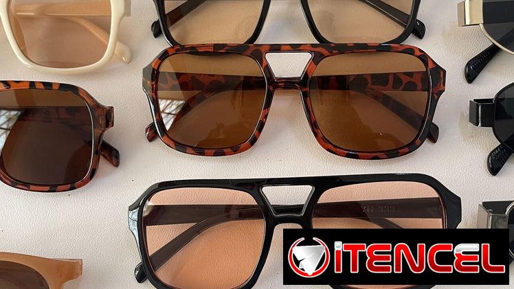 Gafas y relojes